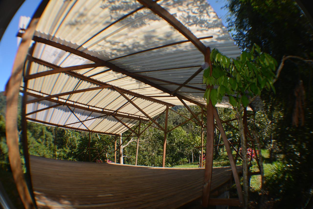 Omega Tours Eco-Jungle Lodge La Ceiba Buitenkant foto