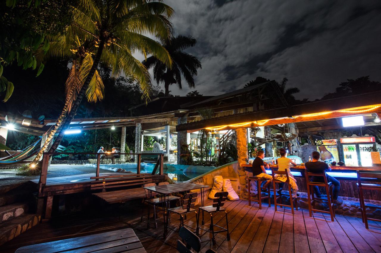 Omega Tours Eco-Jungle Lodge La Ceiba Buitenkant foto