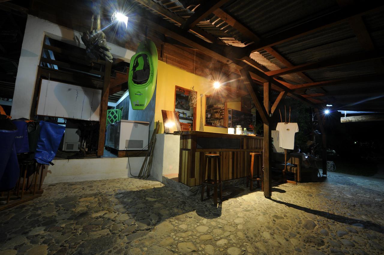 Omega Tours Eco-Jungle Lodge La Ceiba Buitenkant foto