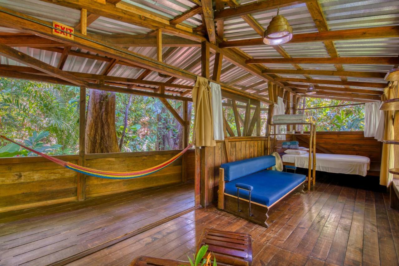 Omega Tours Eco-Jungle Lodge La Ceiba Buitenkant foto