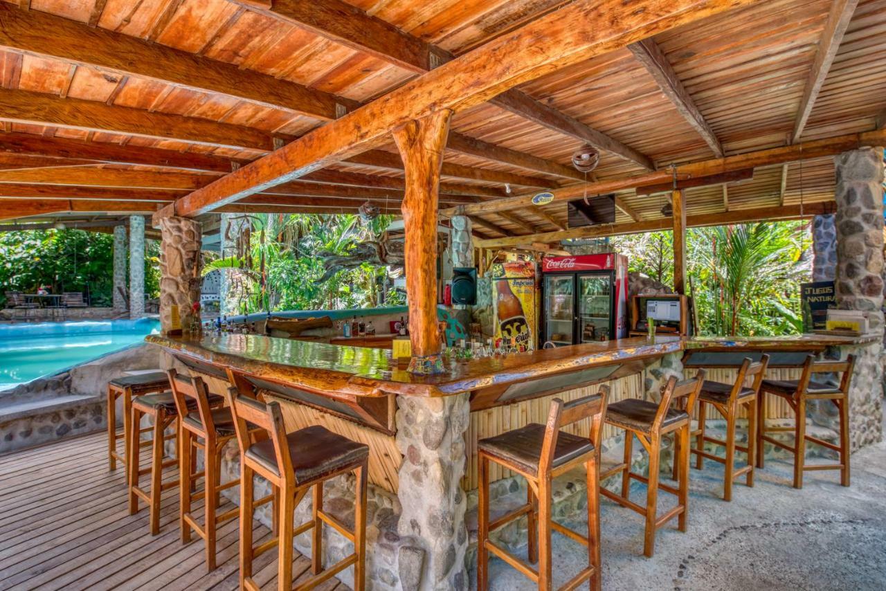 Omega Tours Eco-Jungle Lodge La Ceiba Buitenkant foto